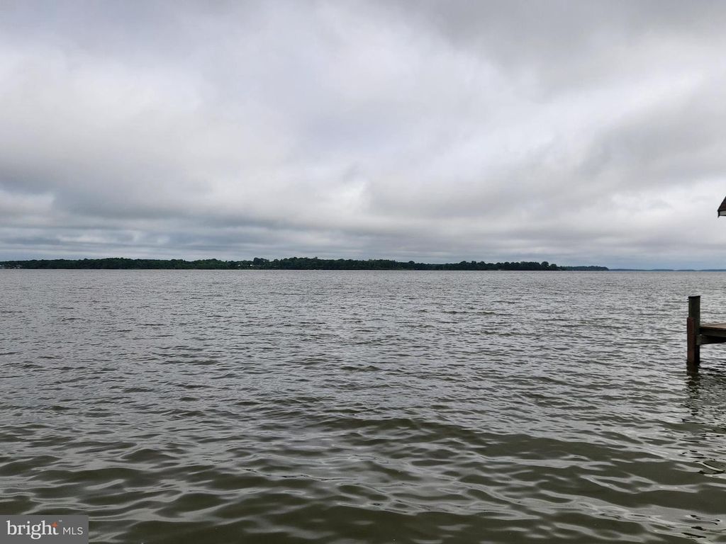 8810 HINTON, Sparrows Point, MD 21219