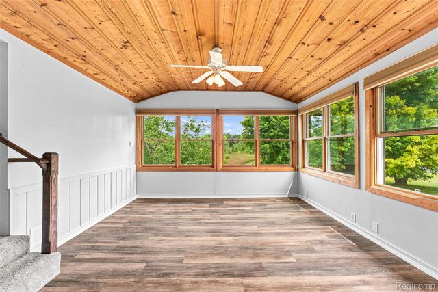 5880 Sawmill Lake Road, Brandon Charter Township, MI 48462