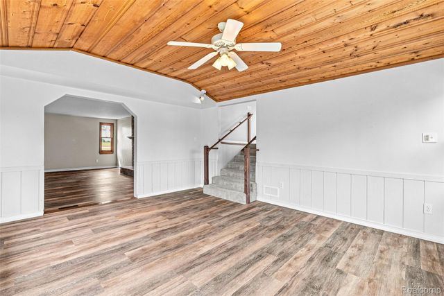 5880 Sawmill Lake Road, Brandon Charter Township, MI 48462