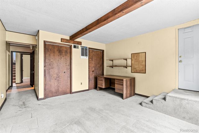 5880 Sawmill Lake Road, Brandon Charter Township, MI 48462