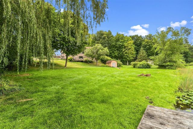 5880 Sawmill Lake Road, Brandon Charter Township, MI 48462