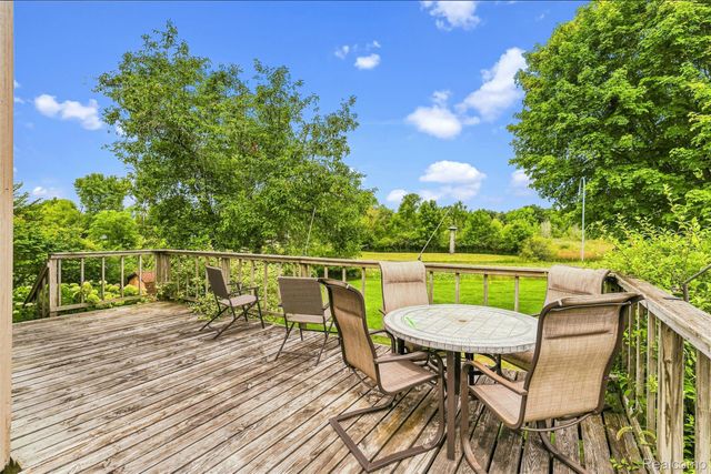 5880 Sawmill Lake Road, Brandon Charter Township, MI 48462