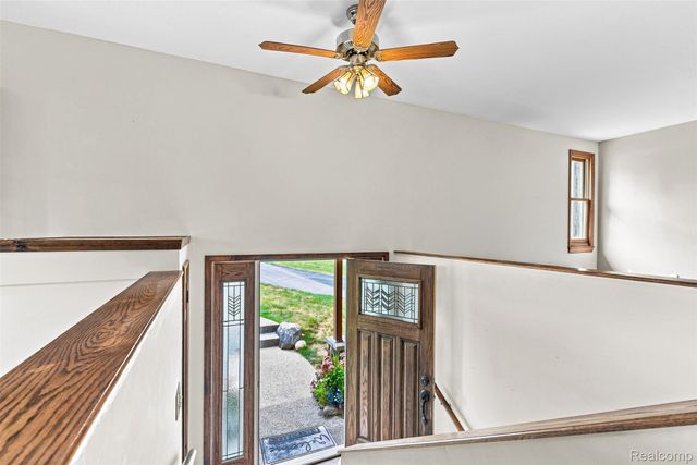 5880 Sawmill Lake Road, Brandon Charter Township, MI 48462