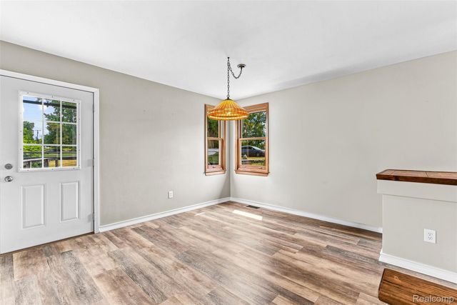 5880 Sawmill Lake Road, Brandon Charter Township, MI 48462