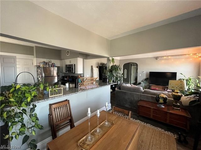 6812 Detroit Avenue 1, Cleveland, OH 44102