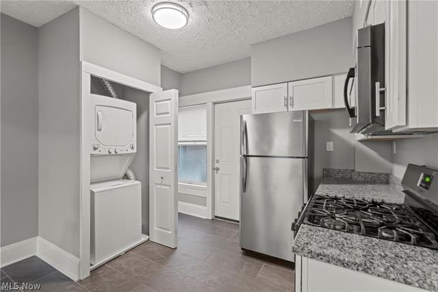 6812 Detroit Avenue 1, Cleveland, OH 44102