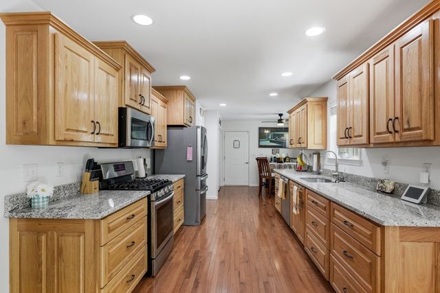 1555 Heller Rdg, Spring Hill, TN 37174