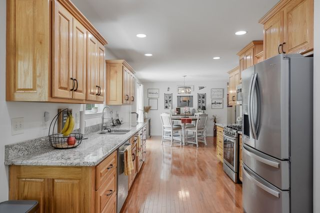 1555 Heller Rdg, Spring Hill, TN 37174