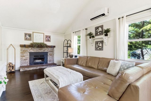 64 George Hill Rd, Grafton, MA 01519