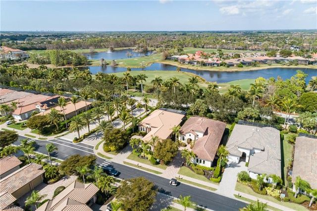 7291 Lantana CIR, Naples, FL 34119