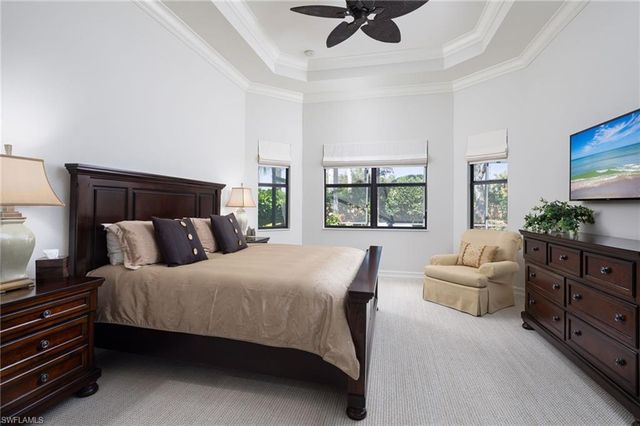 7291 Lantana CIR, Naples, FL 34119