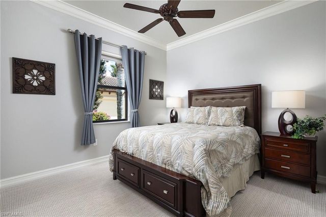 7291 Lantana CIR, Naples, FL 34119