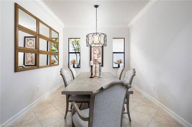 7291 Lantana CIR, Naples, FL 34119