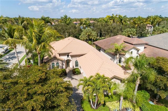 7291 Lantana CIR, Naples, FL 34119