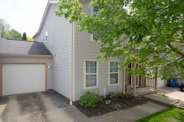8683 Kingfisher Lane, Macedonia, OH 44056