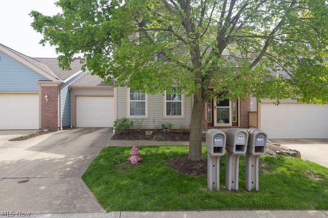 8683 Kingfisher Lane, Macedonia, OH 44056