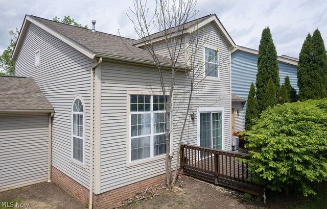 8683 Kingfisher Lane, Macedonia, OH 44056