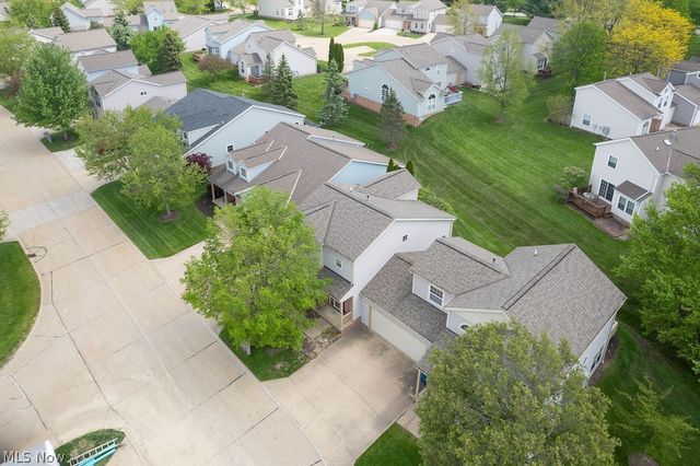 8683 Kingfisher Lane, Macedonia, OH 44056