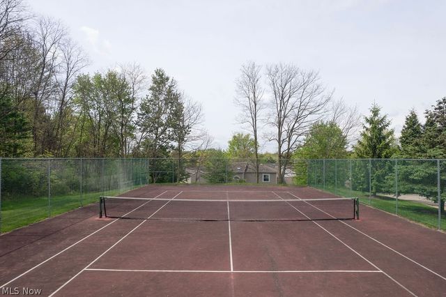8683 Kingfisher Lane, Macedonia, OH 44056