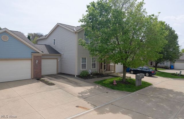 8683 Kingfisher Lane, Macedonia, OH 44056