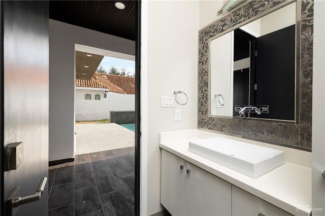 4605 Vermont Avenue, Mcallen, TX 78503