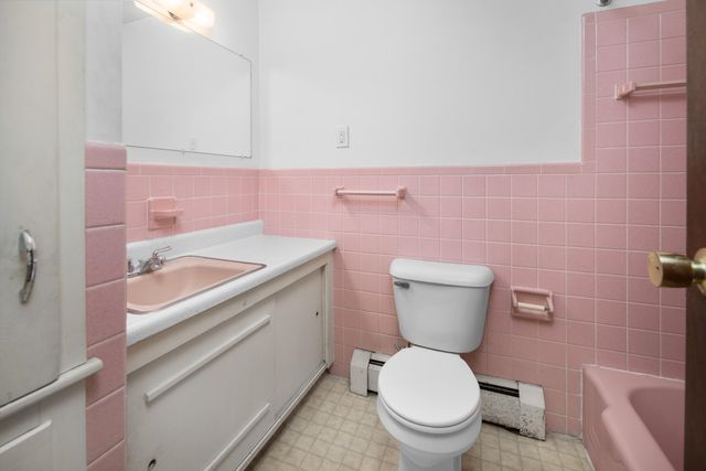 25 Stevens Road, North Hampton, NH 03862