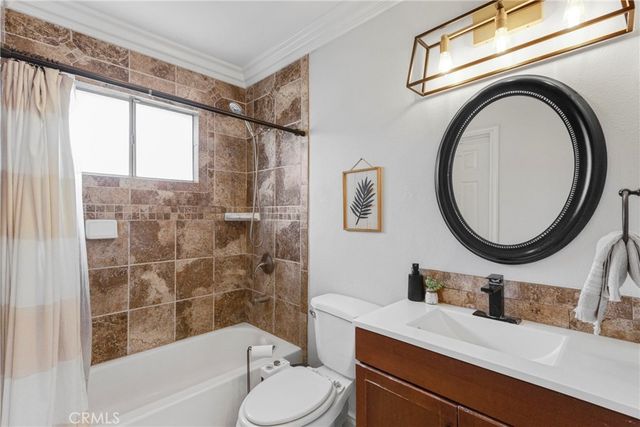 8542 Etiwanda, Northridge, CA 91325