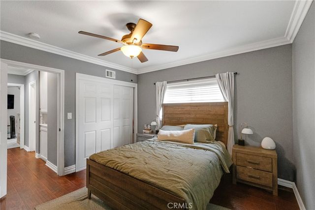 8542 Etiwanda, Northridge, CA 91325