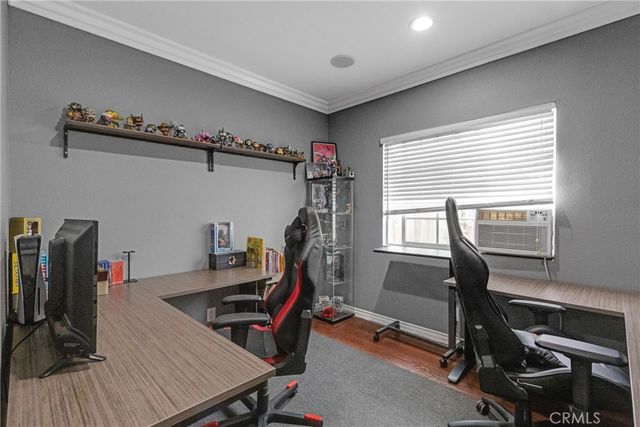 8542 Etiwanda, Northridge, CA 91325