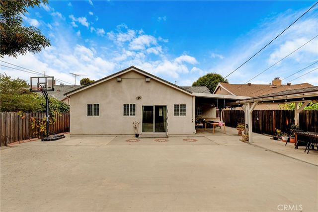 8542 Etiwanda, Northridge, CA 91325