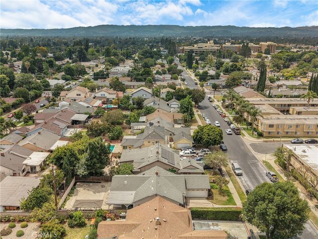 8542 Etiwanda, Northridge, CA 91325