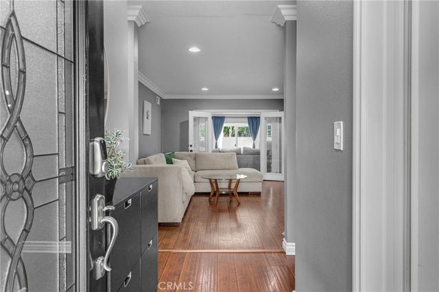 8542 Etiwanda, Northridge, CA 91325