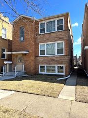1821 Grove Avenue, Berwyn, IL 60402