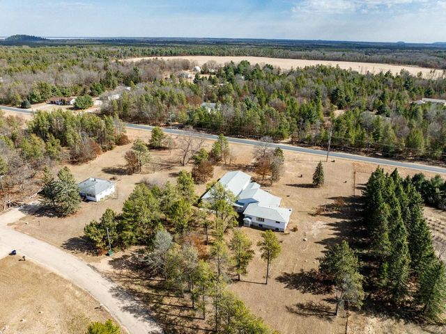 N10368 Queens Way, Necedah, WI 54646