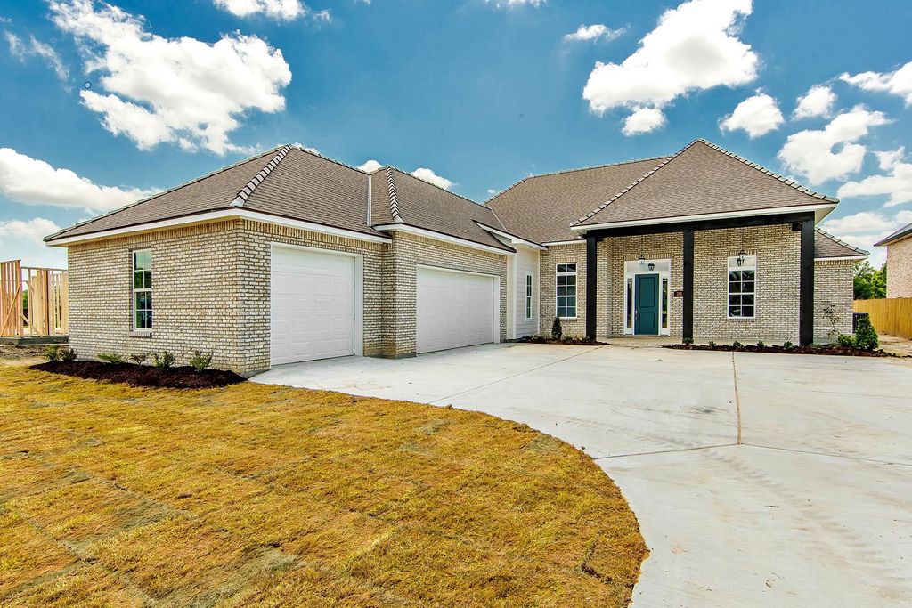 216 Rue Richard, Gray, LA 70364