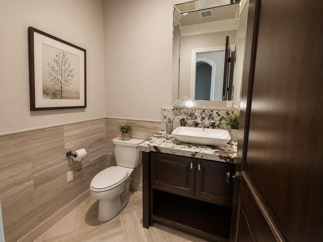 917 Sunset Drive, Friendswood, TX 77546