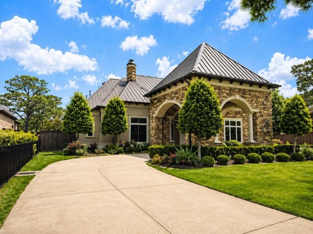 917 Sunset Drive, Friendswood, TX 77546