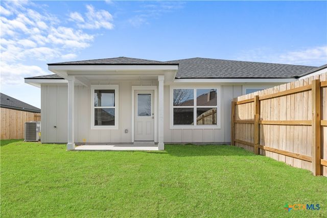 1106 College Avenue, Troy, TX 76579