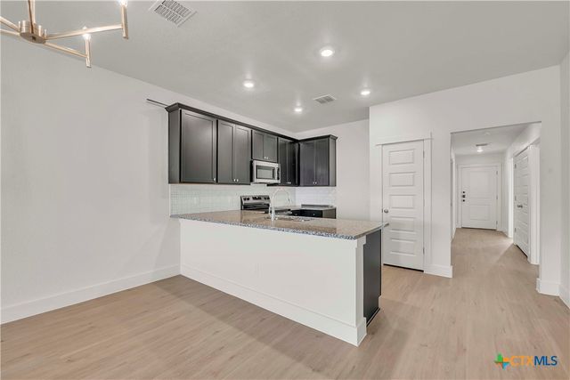 1106 College Avenue, Troy, TX 76579