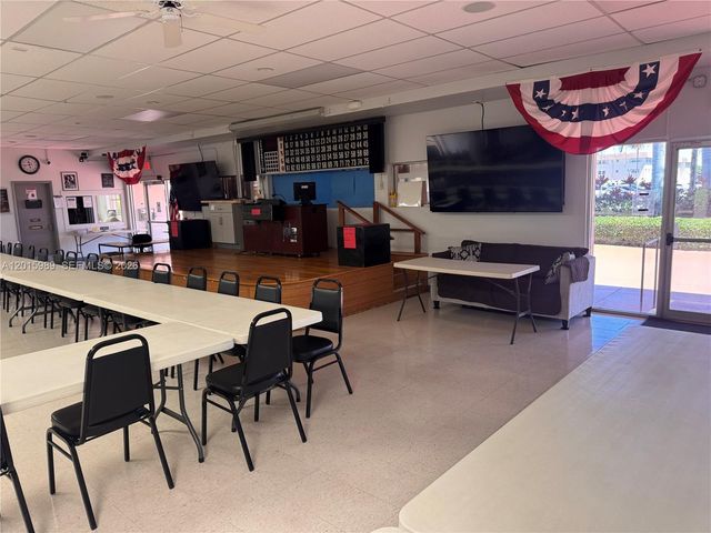 5300 Washington St J214, Hollywood, FL 33021