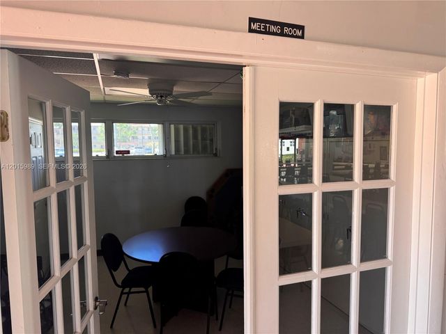 5300 Washington St J214, Hollywood, FL 33021
