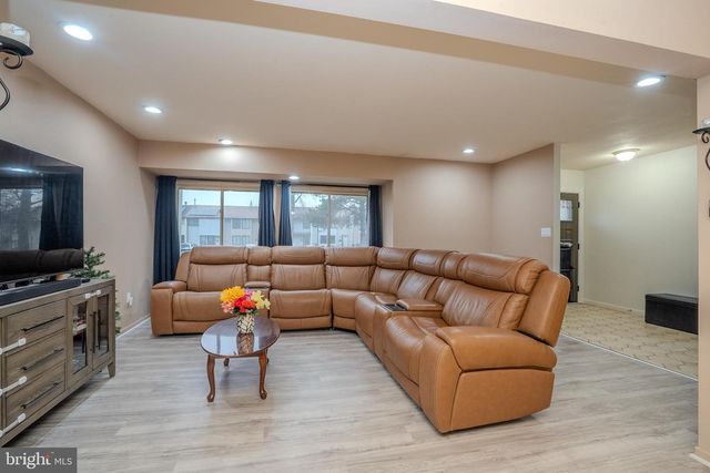 406 BOLTON RD, Hightstown, NJ 08520