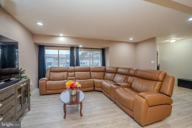 406 BOLTON RD, Hightstown, NJ 08520