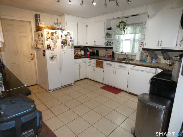 84 Euerle Street, Stratford, CT 06614