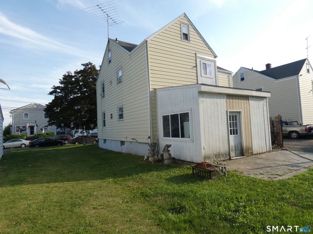 84 Euerle Street, Stratford, CT 06614