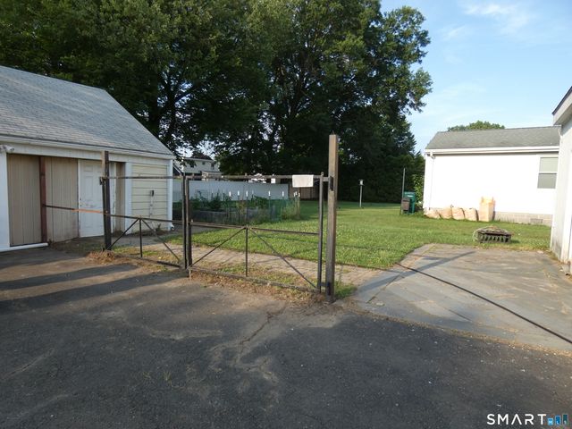 84 Euerle Street, Stratford, CT 06614