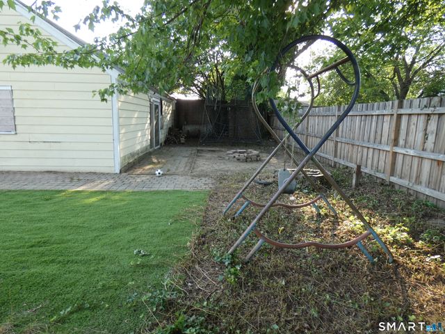 84 Euerle Street, Stratford, CT 06614