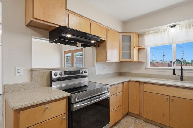 10220 San Gabriel Road NE, Albuquerque, NM 87111