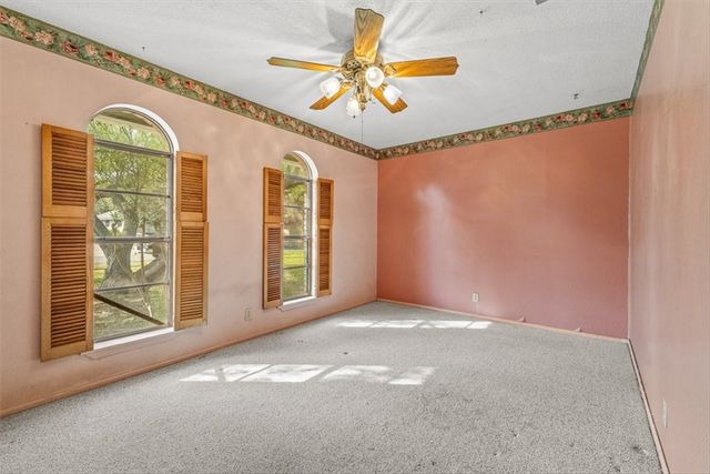 219 Terlingua Dr, Portland, TX 78374