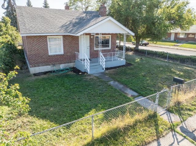 2904 E Columbia Ave, Spokane, WA 99208
